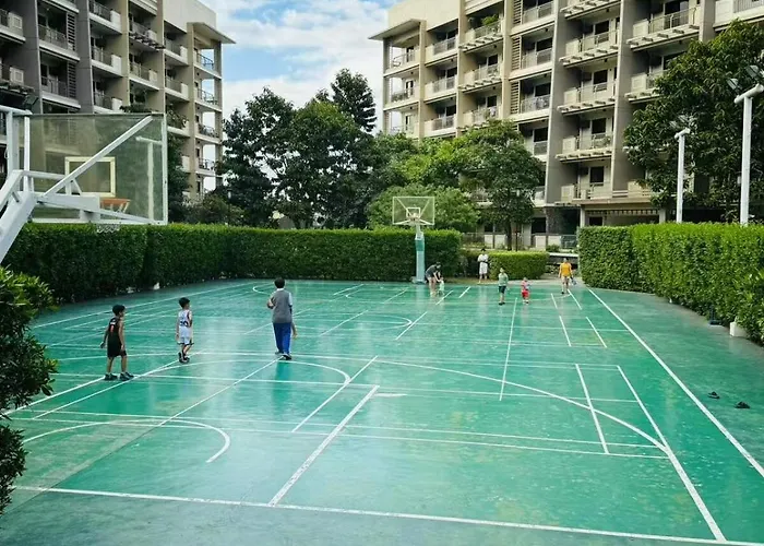 Mid-rise Staycation In Parañaque Apartamento *