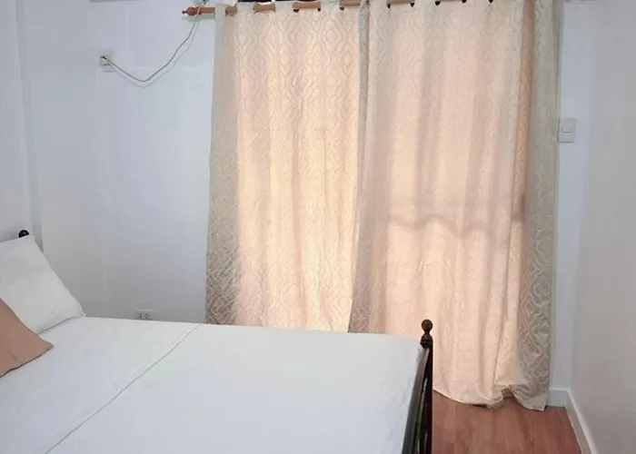 Mid-rise Staycation In Parañaque